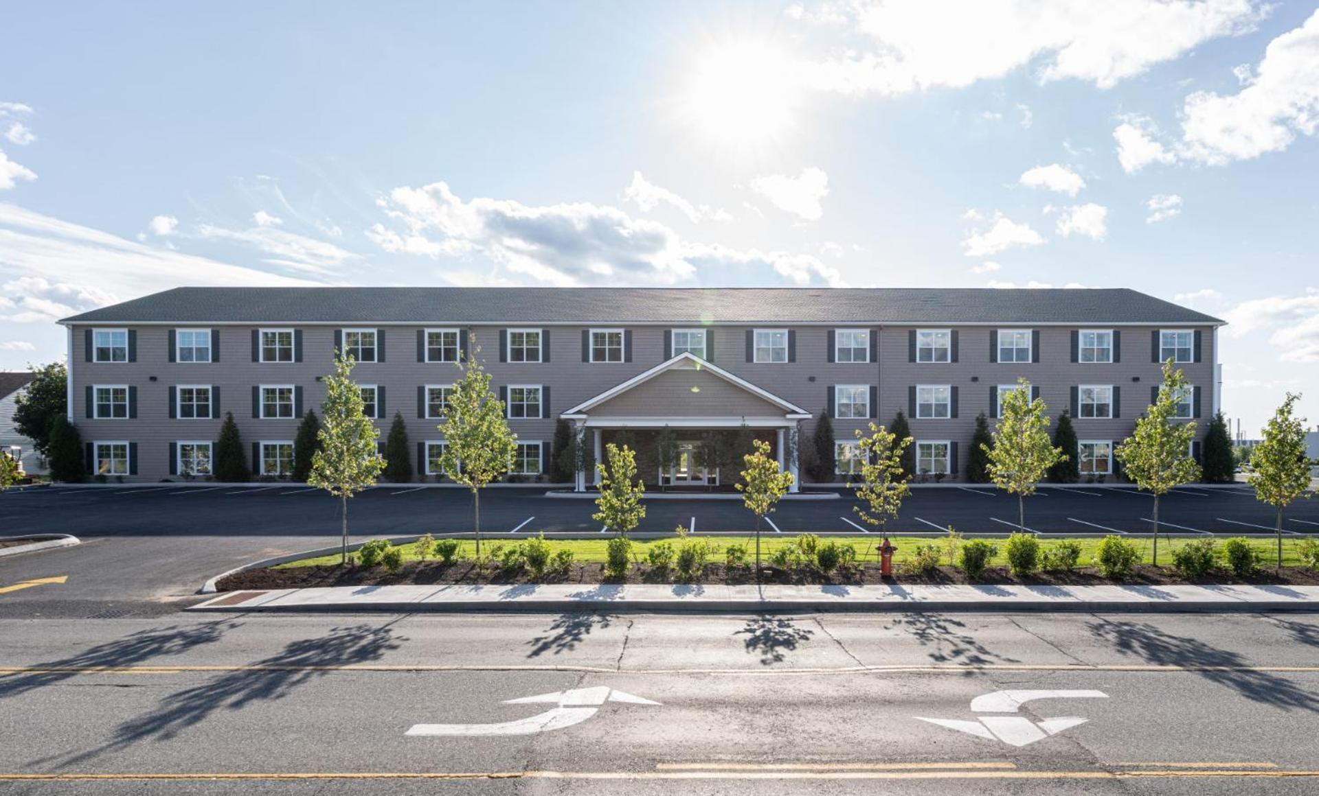 Stone Park Ellsworth-Bar Harbor Aparthotel Exterior photo