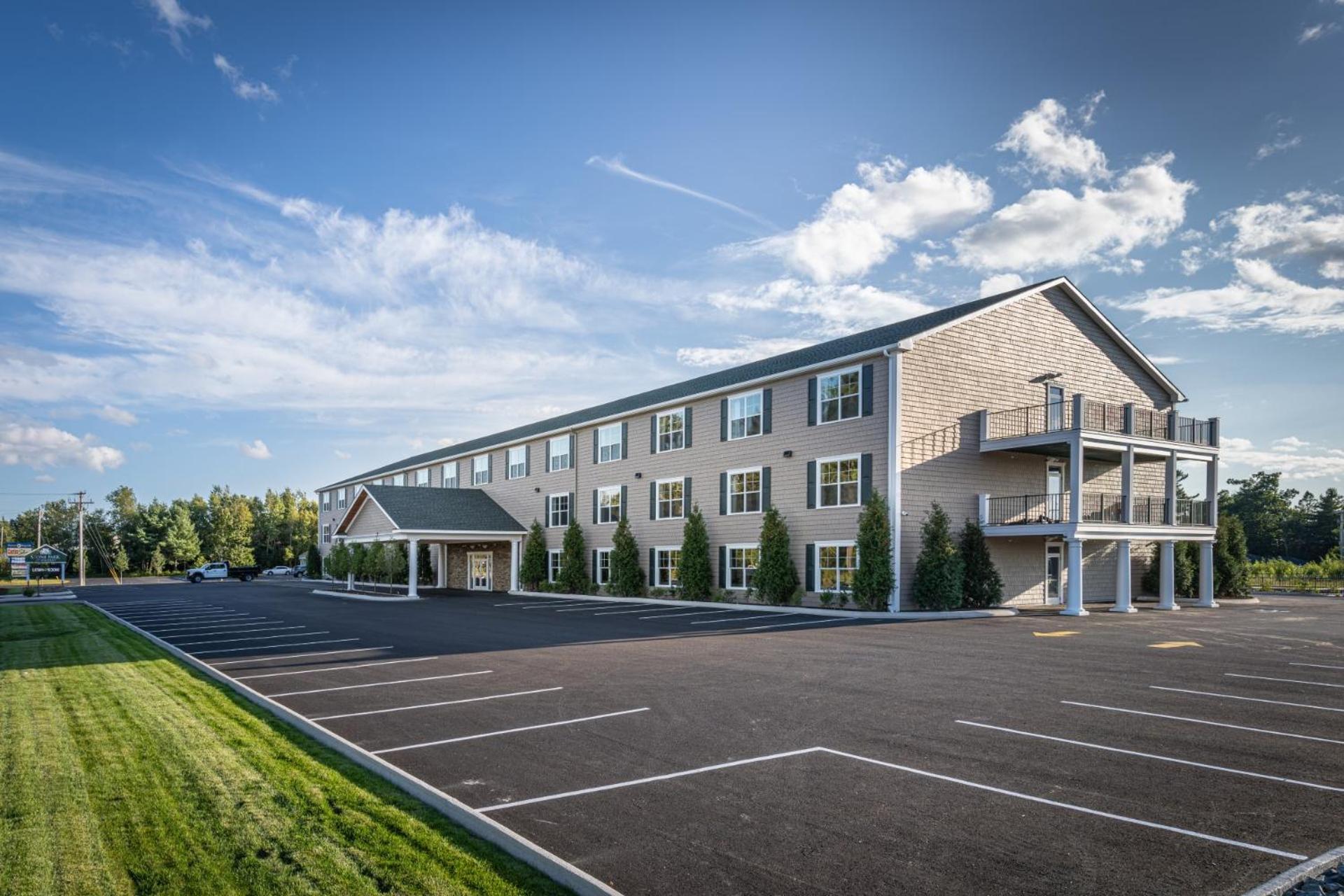 Stone Park Ellsworth-Bar Harbor Aparthotel Exterior photo